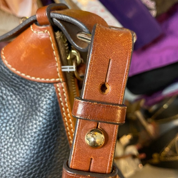 Dooney & Bourke BLACK Pebbled Leather HOBO Style - Picture 3 of 15